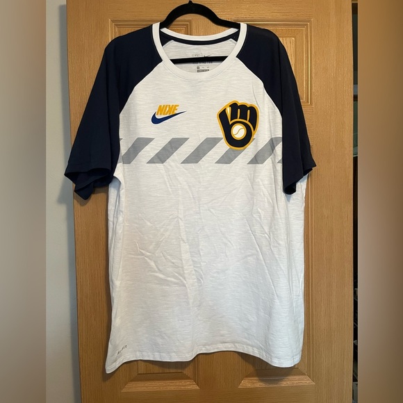 Men's Nike Milwaukee Brewer Drifit Tee - Picture 2 of 7